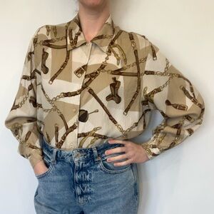 Vintage Cream and Brown horse Button Down Shirt in size small medium